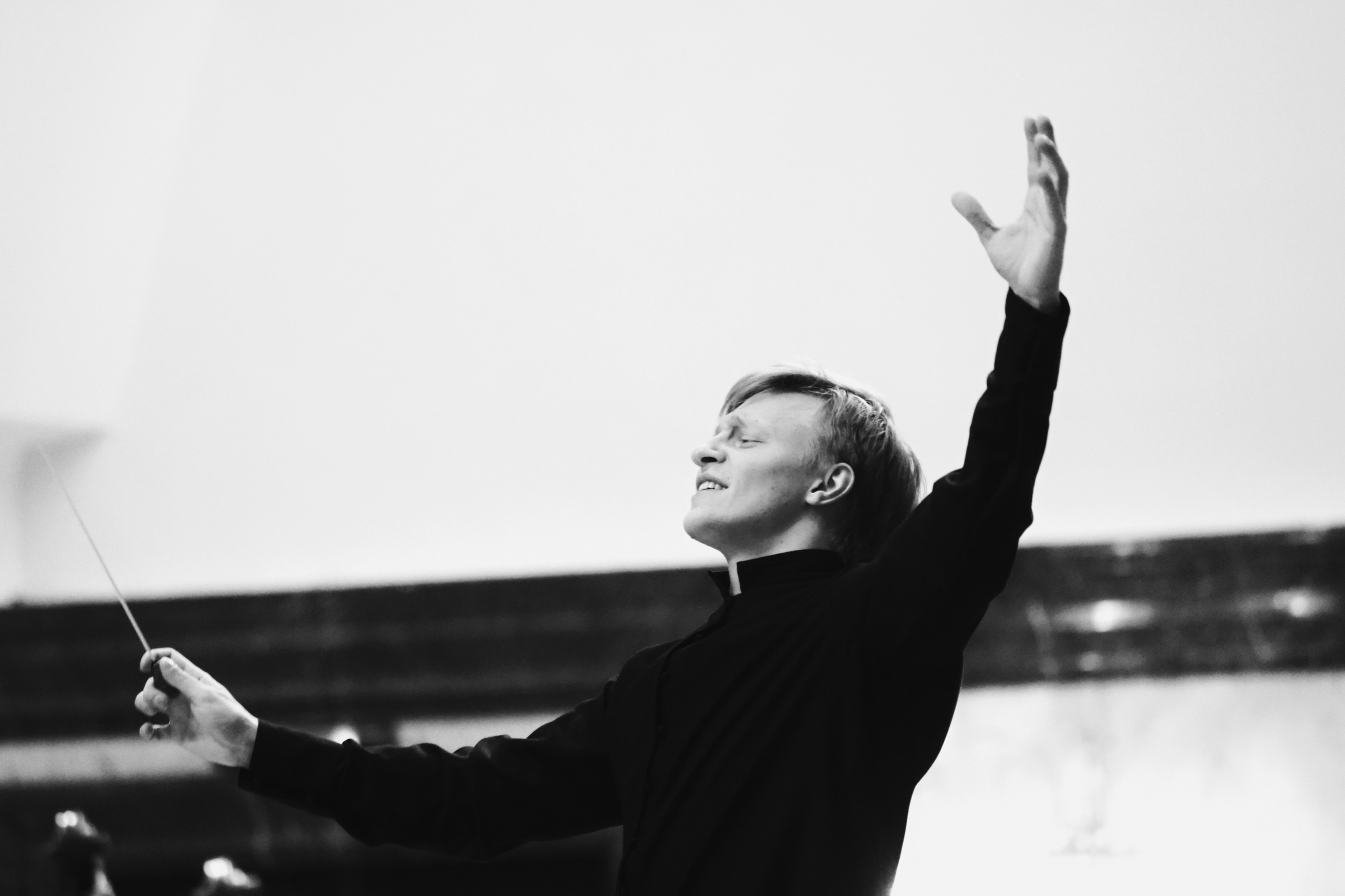 КОНЦЕРТ К 9 МАЯ. "СТАРЫЕ ПЕСНИ О ГЛАВНОМ" (6+)