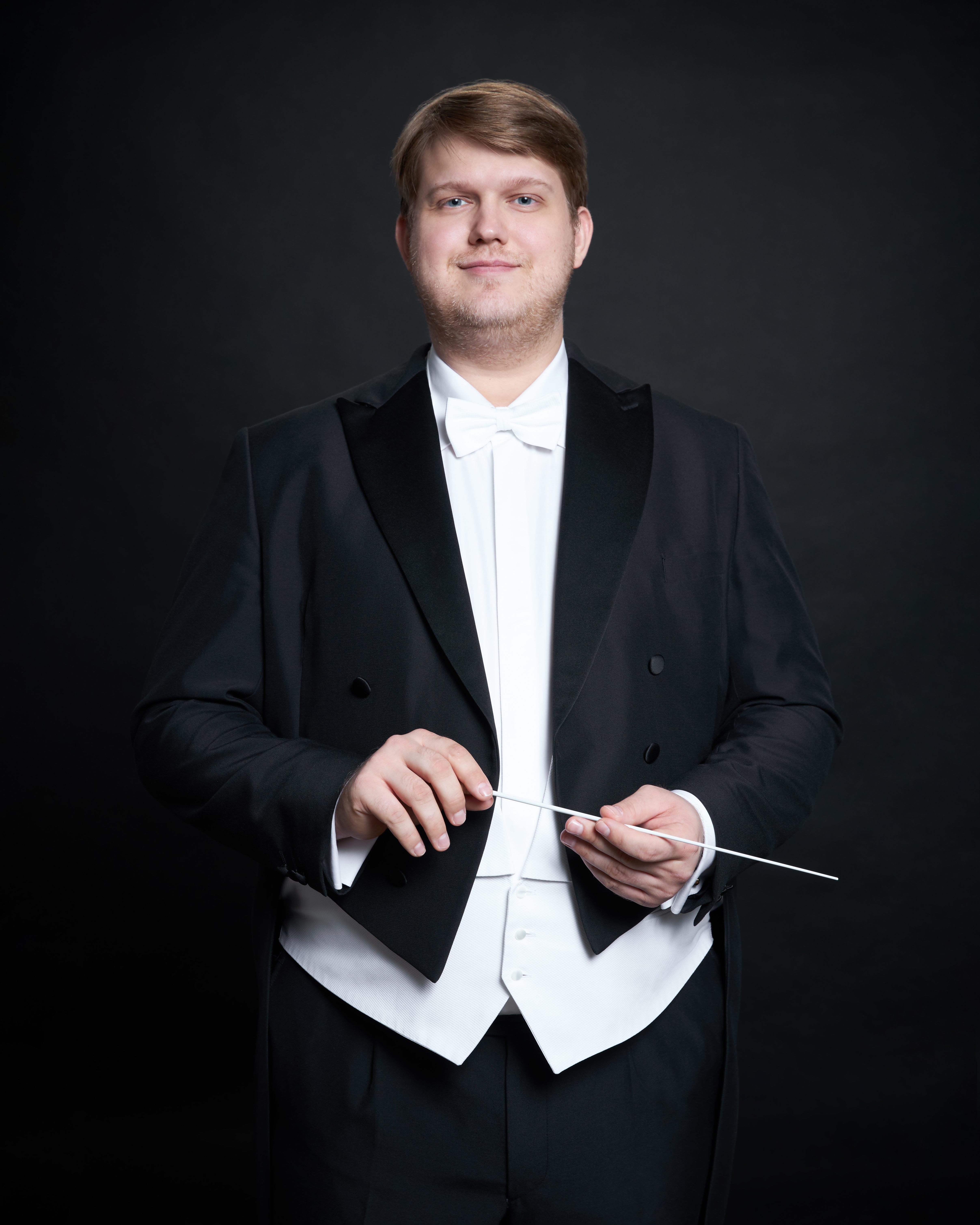 Олег Худяков