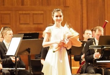 Юная Российская пианистка Александра Довгань открыла международный фестиваль «Рахлинские сезоны» в Казани